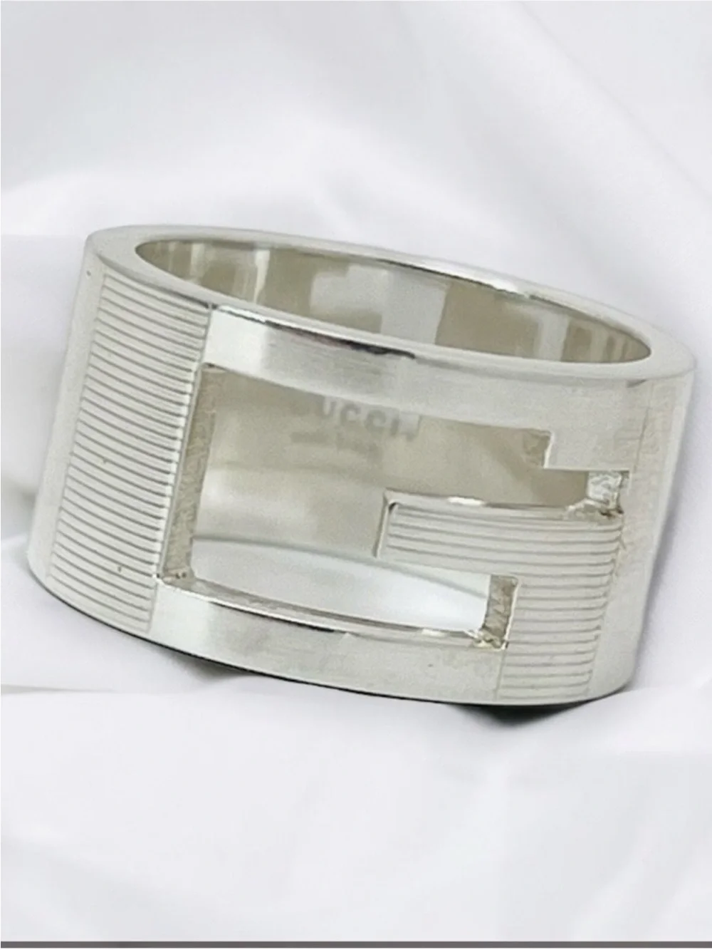 Gucci Silver Cut-Out G Wide Band Ring